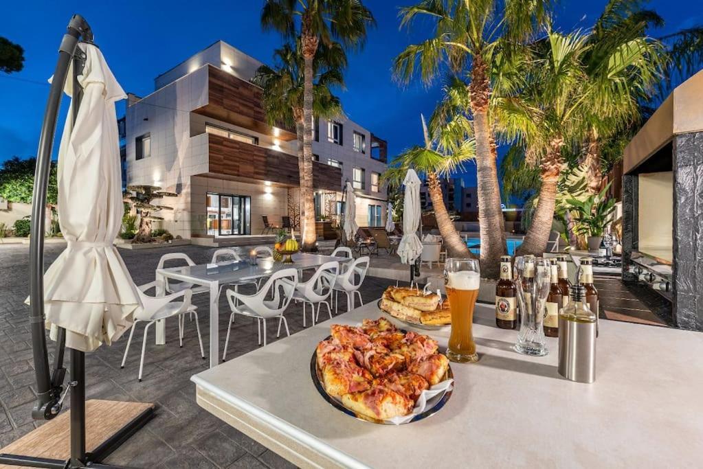 Luxury Casa Con Piscina, Wifi, 150M Dal Mare Apartment Miami Playa Exterior photo