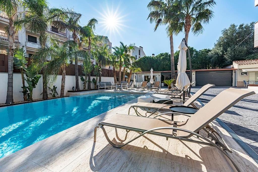 Luxury Casa Con Piscina, Wifi, 150M Dal Mare Apartment Miami Playa Exterior photo
