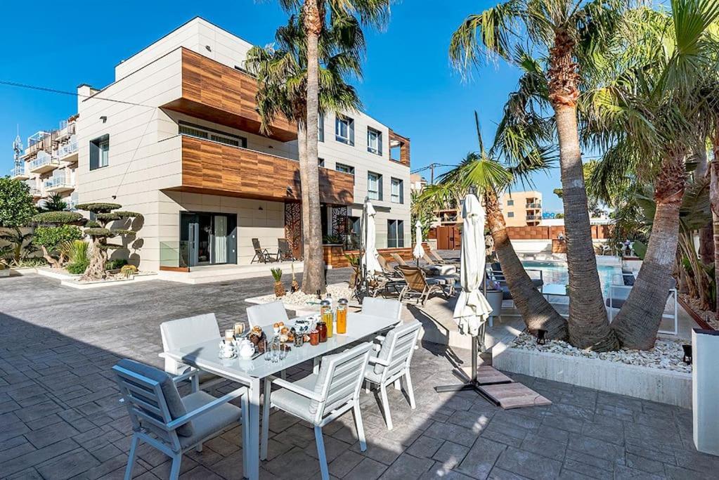 Luxury Casa Con Piscina, Wifi, 150M Dal Mare Apartment Miami Playa Exterior photo