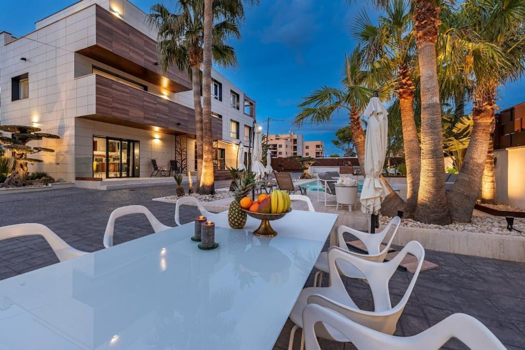 Luxury Casa Con Piscina, Wifi, 150M Dal Mare Apartment Miami Playa Exterior photo