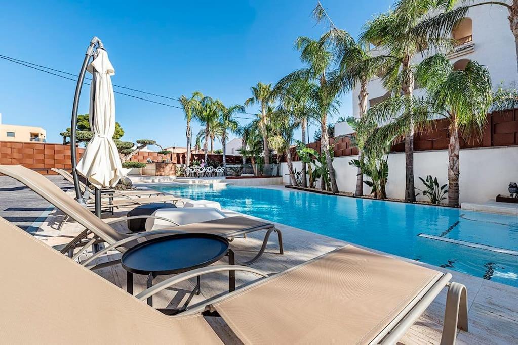 Luxury Casa Con Piscina, Wifi, 150M Dal Mare Apartment Miami Playa Exterior photo